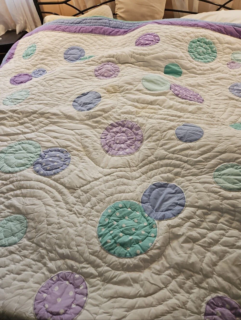 PB TEEN (pottery barn) Full/Queen Pastel Circles Polka Dots Swirl Quilt